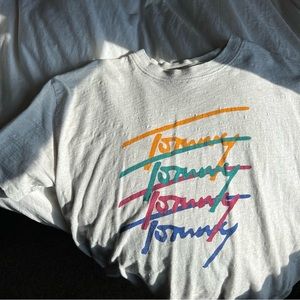 Tommy Hilfiger Oversized Vintage-Style Graphic Tee Shirt